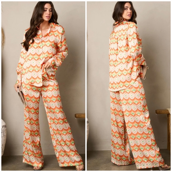 Edit By Nine 2-Piece Long Sleeves Top And Wide Leg Pants - Picture 2 of 4